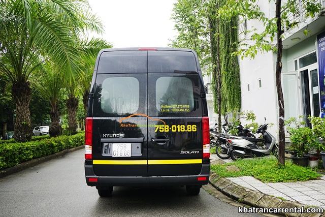 employee shuttle bus in quang binh