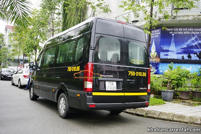 employee shuttle bus in quang tri